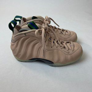 Nike Air Foamposite One Pink Basketball Shoes Womens Size 6 (AA3963-200)